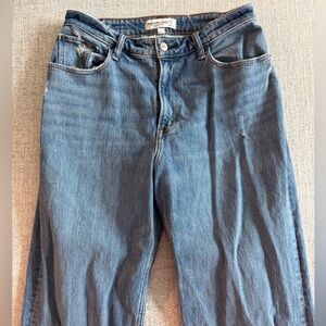 Abercrombie & Fitch Men's Distressed Blue Relaxed Jeans